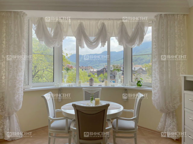 Эксклюзивная квартира в Эсто-Садке с панорамным видом на горы