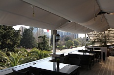 Ресторан в центре с летней террасой